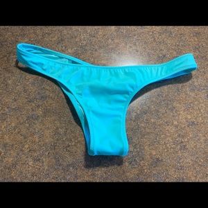 Victoria’s Secret Thong Swimsuit Bottom ☀️